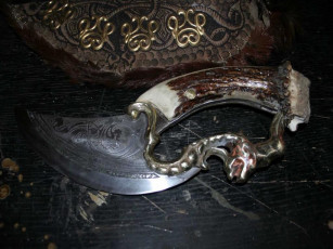 Картинка мастер геннадий веклюк оружие