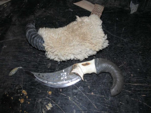 Картинка мастер геннадий веклюк оружие