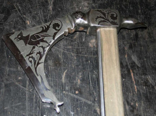 Картинка мастер геннадий веклюк оружие