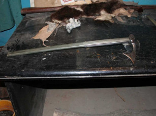 Картинка мастер геннадий веклюк оружие