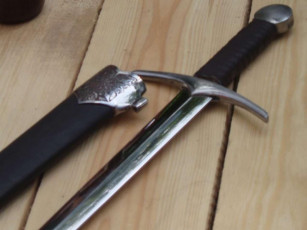 Картинка мастер геннадий веклюк оружие