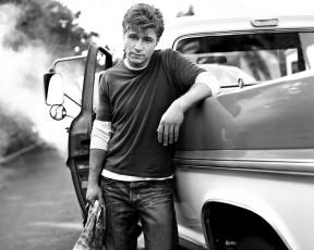 Картинка мужчины benjamin mckenzie