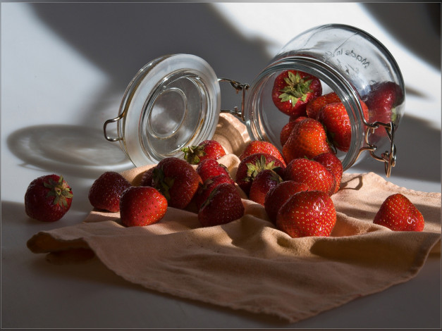 Обои картинки фото авт, elena, еда, клубника, земляника