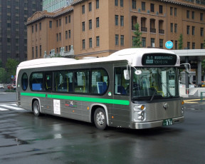 Картинка автомобили автобусы