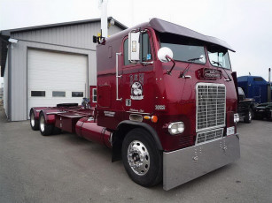 Картинка автомобили freightliner