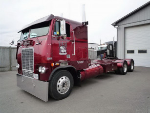 Картинка автомобили freightliner