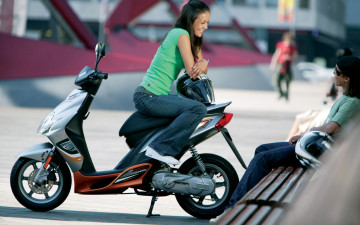 Картинка мотоциклы мото девушкой