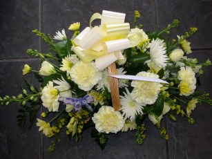 Картинка цветы букеты композиции гвоздики корзина хризантемы букет