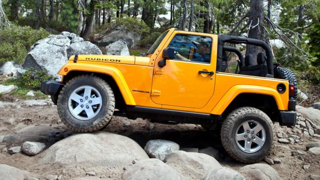 Обои картинки фото jeep, автомобили, изящество, мощь, скорость, автомобиль, стиль