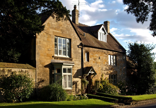 Обои картинки фото англия, миклтон, города, здания, дома, сад, дом