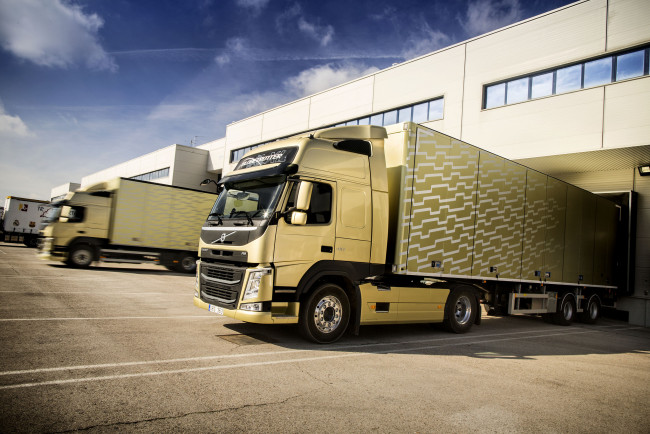 Обои картинки фото volvo, автомобили, trucks, легковые, aktiebolaget, швеция, грузовые