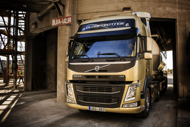 Обои картинки фото volvo, автомобили, trucks, швеция, грузовые, легковые, aktiebolaget