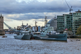 Картинка hms+belfast+and+hms+severn корабли крейсеры +линкоры +эсминцы боевой флот