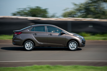 Картинка автомобили hyundai 2015г hb20s