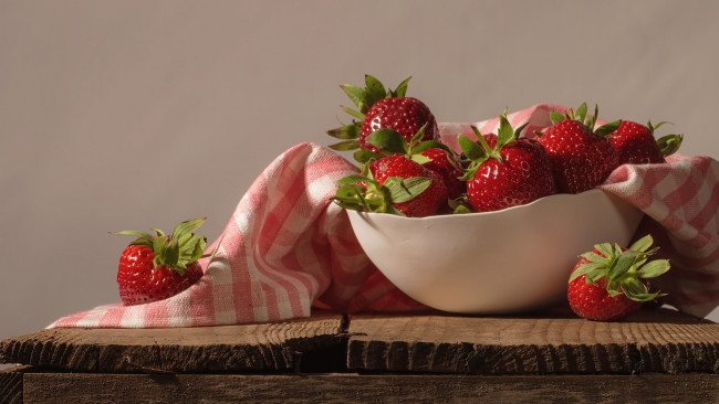 Обои картинки фото еда, клубника,  земляника