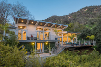 Картинка города -+здания +дома простор