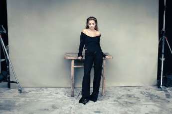 обоя музыка, rita ora, певица, топ, брюки, стол