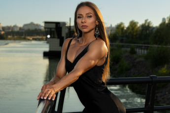 Картинка сексуальная+девушка девушки -+брюнетки +шатенки девушка женщина шатенка темноволосая сексуальная модель звезда позирует разная обувь верхняя стильная одежда нижнее эротическое бельё трусы лифчик колготки чулки аксессуары макияж и множество элементов на фотографии