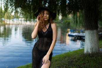 Картинка сексуальная+девушка девушки -+брюнетки +шатенки девушка женщина шатенка темноволосая сексуальная модель звезда позирует разная обувь верхняя стильная одежда нижнее эротическое бельё трусы лифчик колготки чулки аксессуары макияж и множество элементов на фотографии