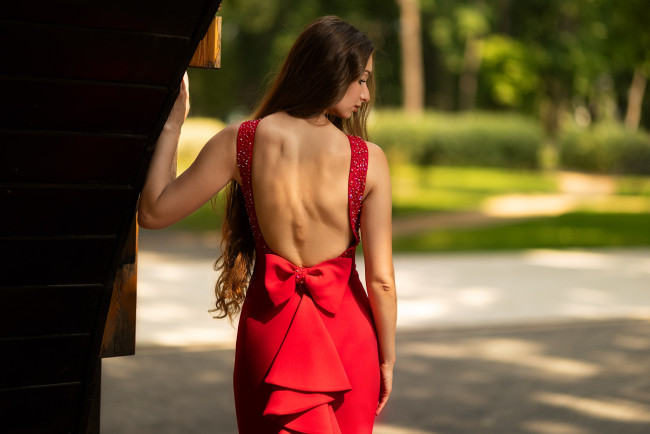 Обои картинки фото сексуальная девушка, девушки, - брюнетки,  шатенки, девушка, женщина, шатенка, темноволосая, сексуальная, модель, звезда, позирует, разная, обувь, верхняя, стильная, одежда, нижнее, эротическое, бельё, трусы, лифчик, колготки, чулки, аксессуары, макияж, и, множество, элементов, на, фотографии