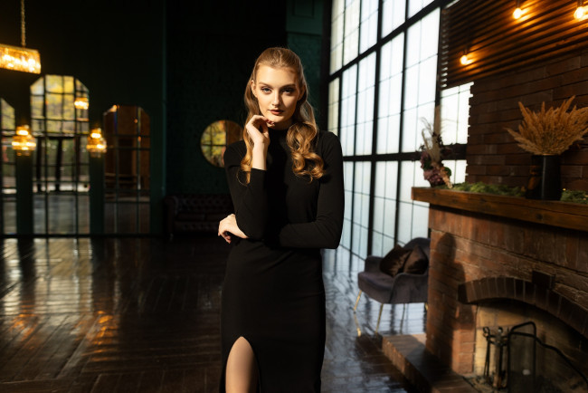 Обои картинки фото сексуальная девушка, девушки, - брюнетки,  шатенки, девушка, женщина, шатенка, темноволосая, сексуальная, модель, звезда, позирует, разная, обувь, верхняя, стильная, одежда, нижнее, эротическое, бельё, трусы, лифчик, колготки, чулки, аксессуары, макияж, и, множество, элементов, на, фотографии