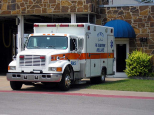 Картинка international автомобили скорая помощь