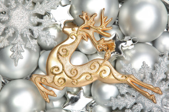 Картинка праздничные украшения снежинки шарики олень