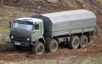Картинка автомобили камаз грязь