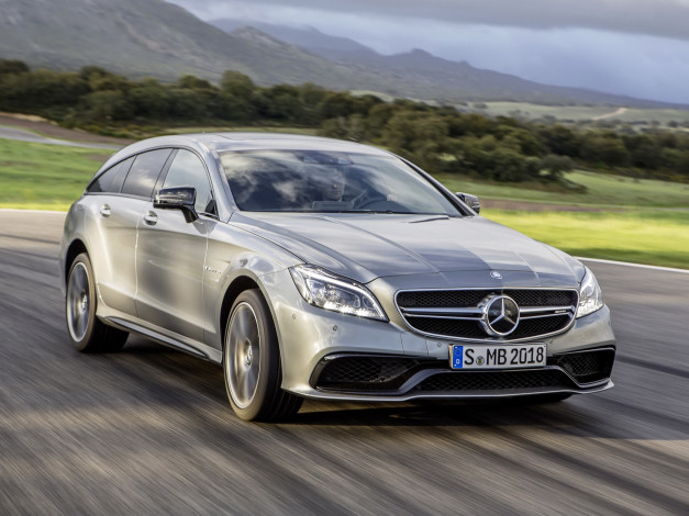 Обои картинки фото автомобили, mercedes-benz, 2014г, x218, package, shooting, 400, cls, sports, amg, brake, светлый