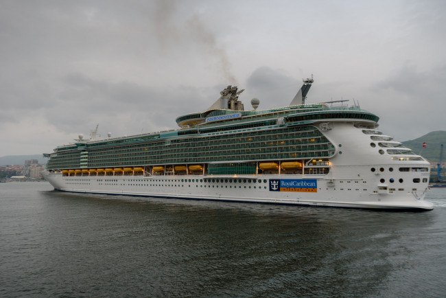 Обои картинки фото корабли, лайнеры, лайнер, круиз