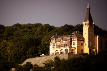 Картинка города -+здания +дома отель