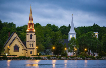 Картинка mahone+bay+churches lunenborg+county canada города -+католические+соборы +костелы +аббатства mahone bay churches lunenborg county