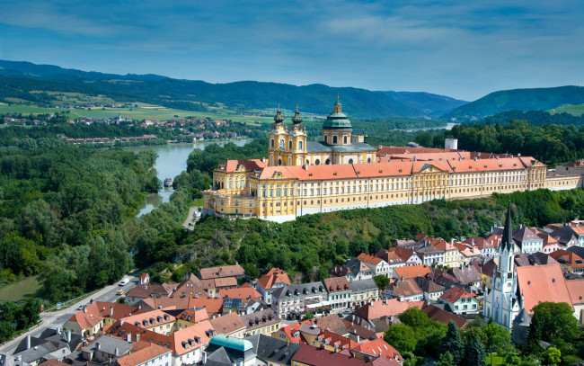 Обои картинки фото melk abbey, benedictine abbey, austria, города, - католические соборы,  костелы,  аббатства, melk, abbey, benedictine