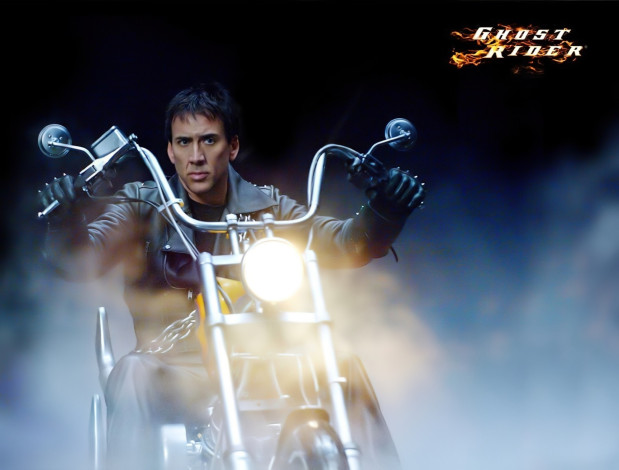 Обои картинки фото кино фильмы, ghost rider, парень, мотоцикл, туман
