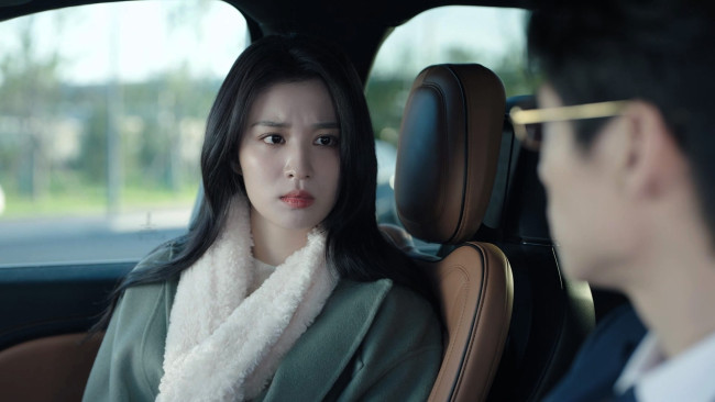 Обои картинки фото кино фильмы, fireworks of my heart, мужчина, девушка, машина, пальто, шарф