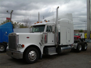 Картинка автомобили peterbilt
