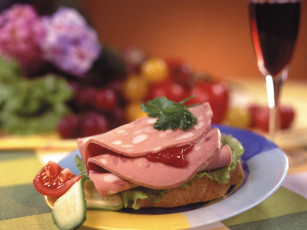 Картинка еда колбасные изделия