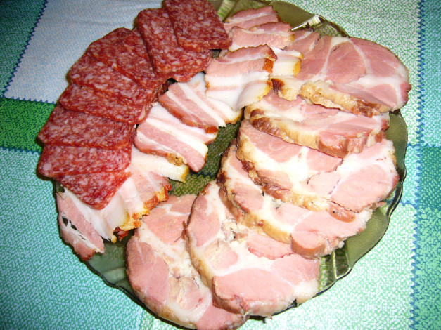 Обои картинки фото еда, колбасные, изделия