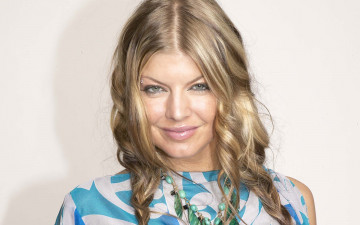 Картинка stacy ferguson музыка fergie улыбка