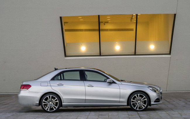 Обои картинки фото автомобили, mercedes, benz, mercedes-benz, e-class