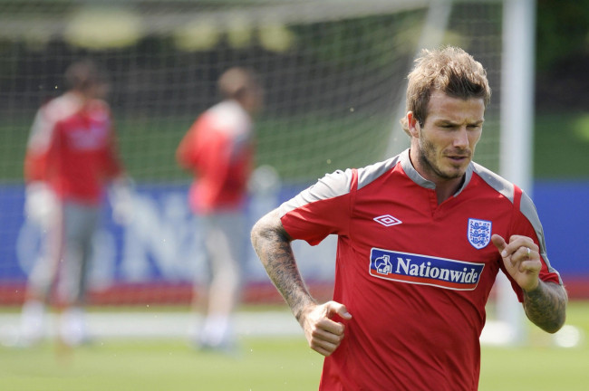 Обои картинки фото david, beckham, мужчины, стадион, футболист, сетка