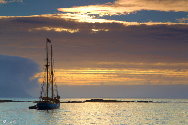 Обои картинки фото корабли, Яхты, закат, море