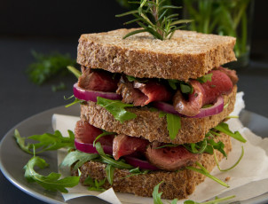 Картинка еда бутерброды +гамбургеры +канапе мясо розмарин хлеб