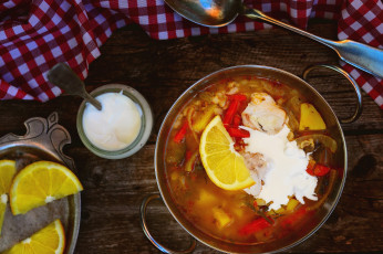 обоя еда, первые блюда, рассольник, сметана, лимон