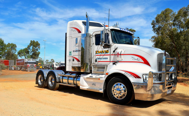 Обои картинки фото kenworth t608, автомобили, kenworth, сша, автобусы, грузовые, truck, company