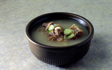 Картинка еда первые+блюда мясо суп лук