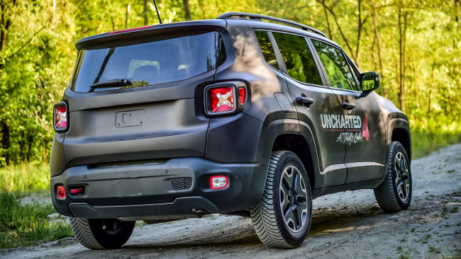 Обои картинки фото jeep renegade uncharted edition 2016, автомобили, jeep, 2016, edition, uncharted, renegade
