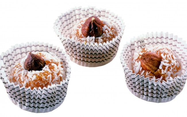 Обои картинки фото еда, пирожные,  кексы,  печенье, кексы, орехи