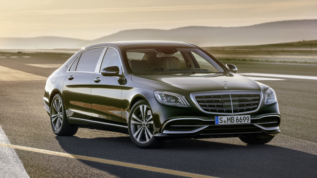 Обои картинки фото mercedes-maybach s-class s650 black 2018, автомобили, mercedes-benz, 2018, black, s650, s-class, mercedes-maybach