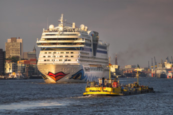 Картинка корабли лайнеры лайнер круиз